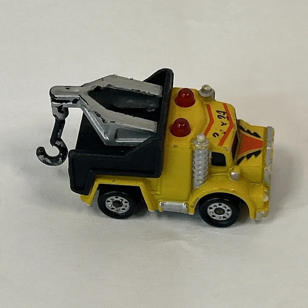 Majorette Micro Sonic Flashers Tow Truck Untested